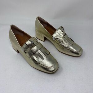 Kenneth Cole Gentle Souls Women’s Ethan Gold Pump